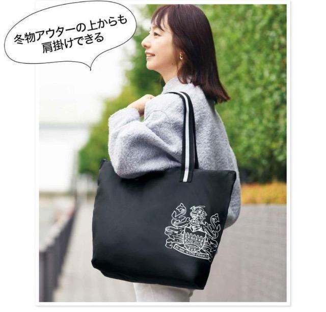 GLOW�G���t�^���A�N�A�X�L���[�^�����p�b�J�u�����o����BAG