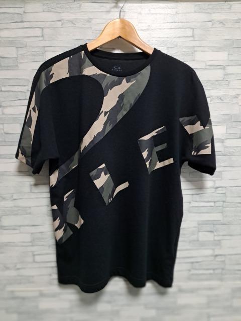 ☆OAKLEY オークリー カモフラージュ柄 ロゴ プリント Tシャツ 半袖 オーバーサイズ/メンズ/S☆新作モデル < ブランド ☆OAKLEY オークリー カモフラージュ柄 ロゴ プリント Tシャツ 半袖 オーバーサイズ/メンズ/S☆新作モデル < ブランドの