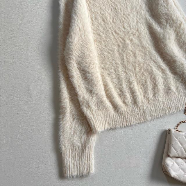 ◆極美品◆クロシェ◆ふわふわシャギーニット◆長袖◆アイボリー白◆Uネック◆M < 女性ファッション ◆極美品◆クロシェ◆ふわふわシャギーニット◆長袖◆アイボリー白◆Uネック◆M < 女性ファッションの