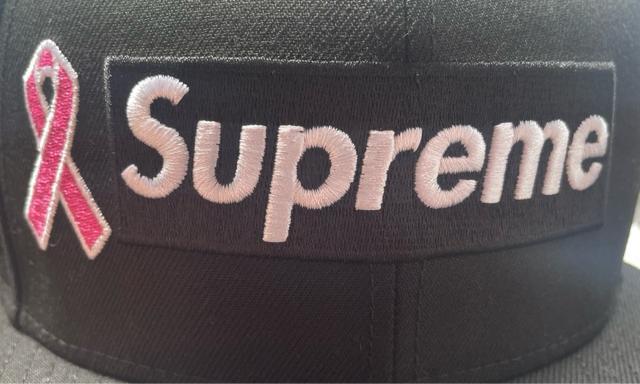 supreme �L���b�v/7 5/8/Breast Cancer Awareness Box Logo Ne �j���[�G���R���{ �� �u�����h�� 