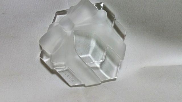 正規新古 TIFFANY ティファニー プレゼントBOX×リボン クリスタルペーパーウェイト オブジェアート 付属有 < ブランド  正規新古 TIFFANY ティファニー プレゼントBOX×リボン クリスタルペーパーウェイト オブジェアート 付属有 < ブランドの