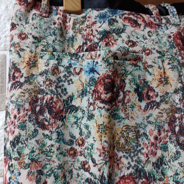 Ma regle★新品★ゴブラン織り風花柄大人パンツ < 女性ファッション  Ma regle★新品★ゴブラン織り風花柄大人パンツ < 女性ファッションの