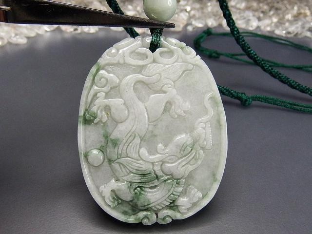 飛龍乗雲彫り良質ひすい本翡翠天然石ネックレス出世仕事運財運 < 男性アクセサリー/時計  飛龍乗雲彫り良質ひすい本翡翠天然石ネックレス出世仕事運財運 < 男性アクセサリー/時計の