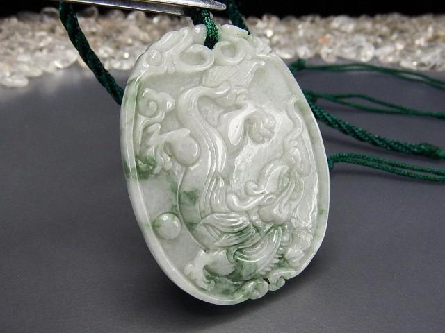 飛龍乗雲彫り良質ひすい本翡翠天然石ネックレス出世仕事運財運 < 男性アクセサリー/時計  飛龍乗雲彫り良質ひすい本翡翠天然石ネックレス出世仕事運財運 < 男性アクセサリー/時計の