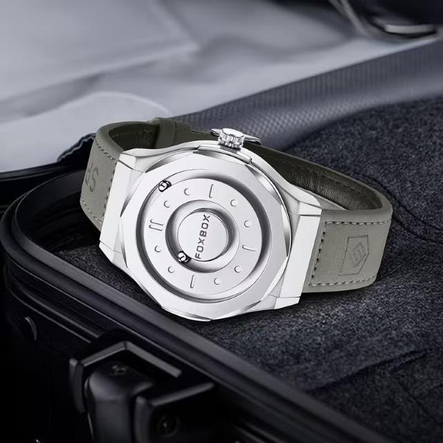 1 / 2とてもおしゃれなメンズウォッチビジネス&スポーツウォッチ腕時計は必需品 < 男性アクセサリー/時計 1 / 2とてもおしゃれなメンズウォッチビジネス&スポーツウォッチ腕時計は必需品 < 男性アクセサリー/時計の