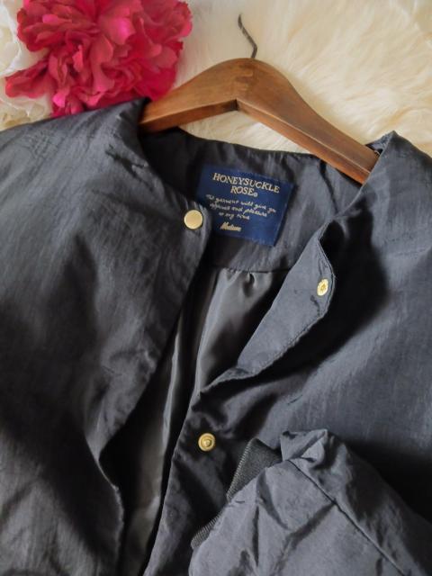 Right-onR[gubNJ[̒ȃ_EAE^[