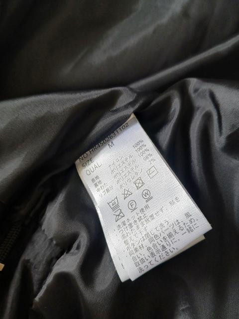 Right-onR[gubNJ[̒ȃ_EAE^[