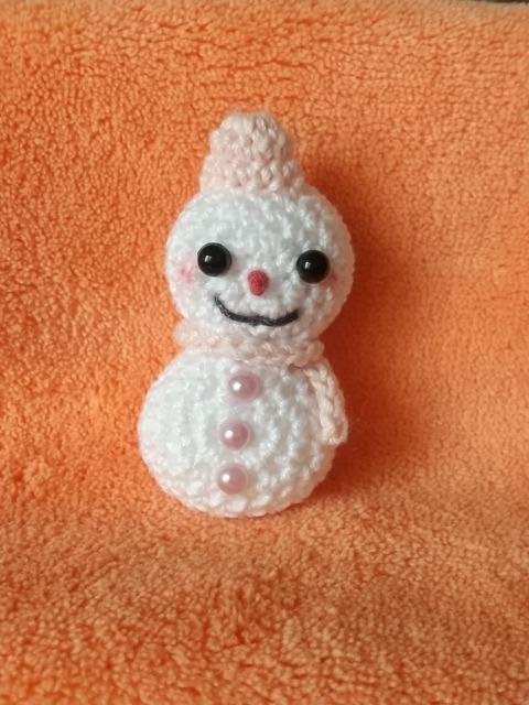 雪だるま編みぐるみマグネット(マフラーピンク) < ペット/手芸/園芸  雪だるま編みぐるみマグネット(マフラーピンク)  < ペット/手芸/園芸の