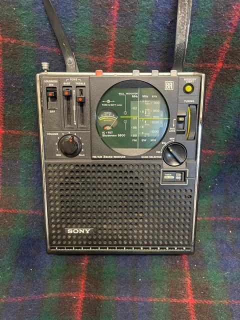 ソニー ラジオ スカイセンサー ICF-5600 SONY スカイセンサー  昭和レトロ < 家電/AV  ソニー ラジオ スカイセンサー ICF-5600 SONY スカイセンサー  昭和レトロ  < 家電/AVの