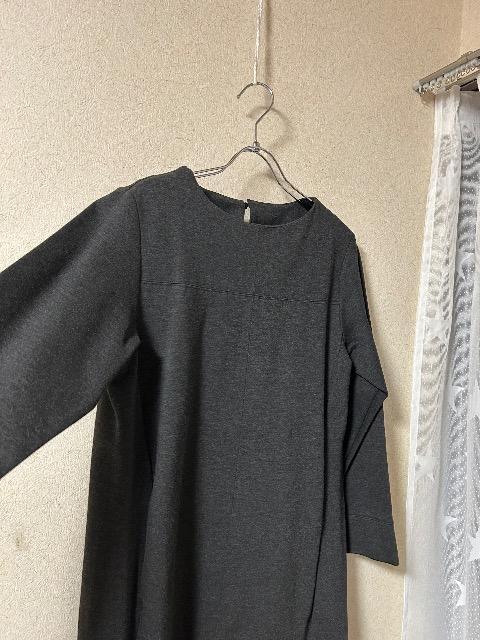 新品タグ付きDAILY CODE(オンワード樫山)★レーヨン混上質ベーシックワンピース < 女性ファッション 新品タグ付きDAILY CODE(オンワード樫山)★レーヨン混上質ベーシックワンピース < 女性ファッションの