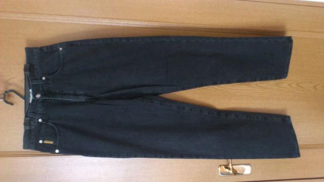 美品!82%オフ、アルマーニ、デニムパンツ(黒、イタリア製、31) < ブランド  美品!82%オフ、アルマーニ、デニムパンツ(黒、イタリア製、31)  < ブランドの