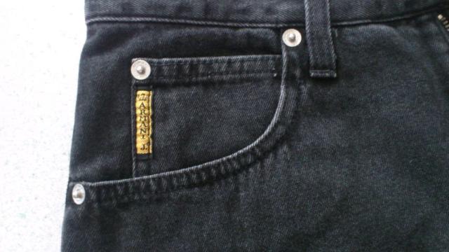 美品!82%オフ、アルマーニ、デニムパンツ(黒、イタリア製、31) < ブランド  美品!82%オフ、アルマーニ、デニムパンツ(黒、イタリア製、31) < ブランドの