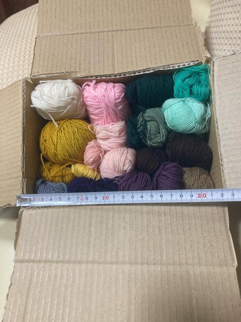 1489.手芸用などに☆箱詰め 中細毛糸 < ペット/手芸/園芸  1489.手芸用などに☆箱詰め 中細毛糸 < ペット/手芸/園芸の