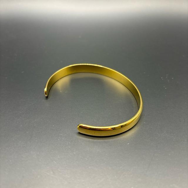 ���� MK&T �S�[���h�J���[ �o���O��