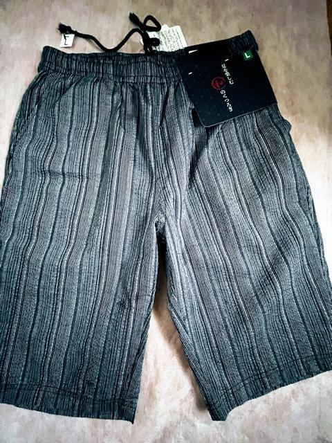 Lサイズ!高貴紳士的!サラッとしじら織り!涼しい素材!和のくつろぎ!ハーフパンツ!両サイド!ポケット付き!濃紺系色合い! < 男性ファッション Lサイズ!高貴紳士的!サラッとしじら織り!涼しい素材!和のくつろぎ!ハーフパンツ!両サイド!ポケット付き!濃紺系色合い! < 男性ファッションの