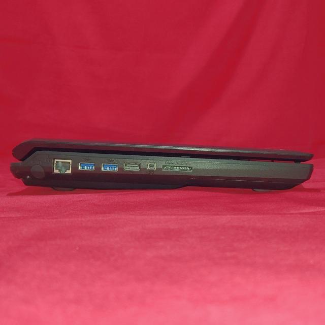 yzUNITCOM P151HM1 Core i7 8GB 500GB FHD Blu-ray O{  PC{/Ӌ@ 