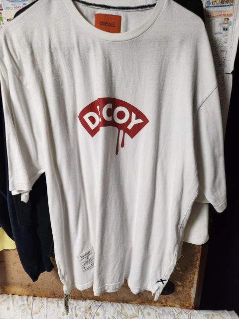 デコイアンドシーオー DECOY&CO. TシャツXL < 男性ファッション デコイアンドシーオー DECOY&CO. TシャツXL < 男性ファッションの