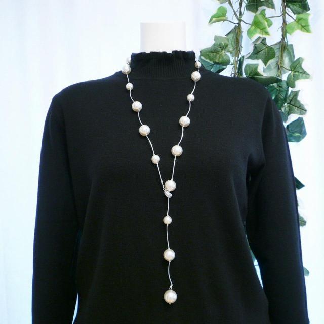 新品 6628 ステーションパール Y字 ネックレス 白系 大粒ガラスパール ロング丈 上品 < 女性アクセサリー/時計 新品 6628 ステーションパール Y字 ネックレス 白系 大粒ガラスパール ロング丈 上品 < 女性アクセサリー/時計の