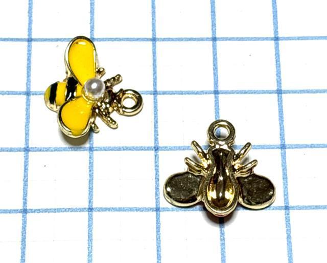5043 ミツバチカラー5色セット 蜜蜂 半立体 金属パーツ アクセサリーチャーム ハンドメイド材料 エナメル樹脂 < ペット/手芸/園芸 5043 ミツバチカラー5色セット 蜜蜂 半立体 金属パーツ アクセサリーチャーム ハンドメイド材料 エナメル樹脂 < ペット/手芸/園芸の