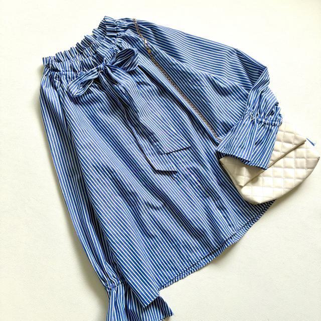 ◆美品◆デッサン◆フリルネックボウタイストラブラウス◆大きめ◆白×ブルー◆M < 女性ファッション ◆美品◆デッサン◆フリルネックボウタイストラブラウス◆大きめ◆白×ブルー◆M < 女性ファッションの