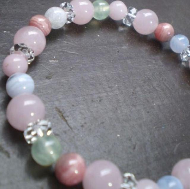 ローズクォーツxインカローズxブルーレースxプレナイトブレス < 女性アクセサリー/時計 ローズクォーツxインカローズxブルーレースxプレナイトブレス < 女性アクセサリー/時計の