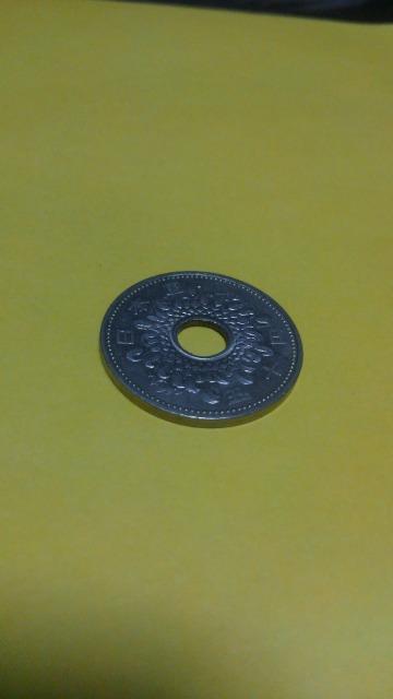 ◆菊/50円/ニッケル貨/年号/昭和37年/西暦/1962年/並品/ < ホビー  ◆菊/50円/ニッケル貨/年号/昭和37年/西暦/1962年/並品/ < ホビーの