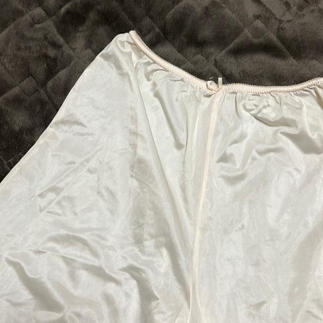 タンス整理品 衣類 おまとめOK ホームクリーニング済み ペチパンツ ゴールド 55くらい < 女性ファッション  タンス整理品 衣類 おまとめOK ホームクリーニング済み ペチパンツ ゴールド 55くらい < 女性ファッションの