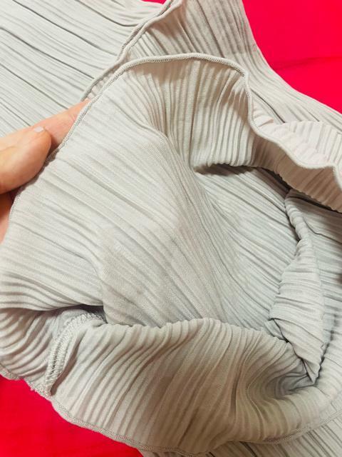 美品Rafnaf ラフラフ プリーツセミワイドパンツ ウエストゴム 落ち感 < 女性ファッション  美品Rafnaf ラフラフ プリーツセミワイドパンツ ウエストゴム 落ち感 < 女性ファッションの