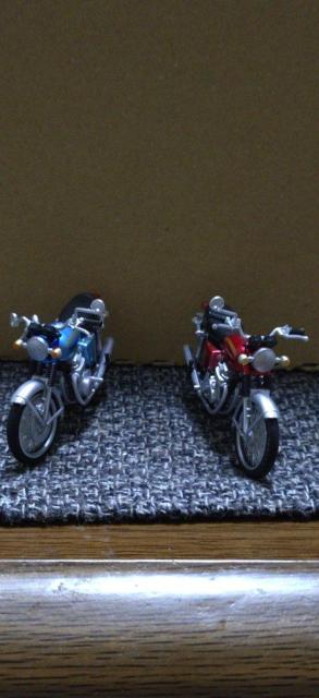 ミニチュア ホンダCB750 二台セット < ホビー  ミニチュア ホンダCB750 二台セット < ホビーの