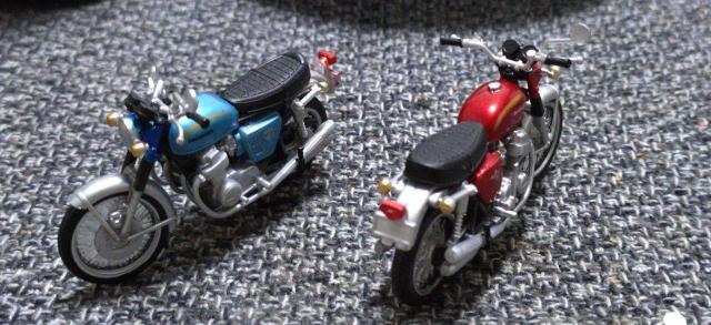 ミニチュア ホンダCB750 二台セット < ホビー  ミニチュア ホンダCB750 二台セット < ホビーの