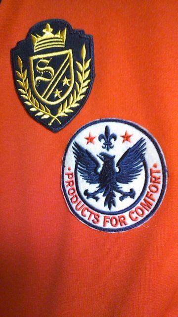 送料込み・赤×黒春秋用〜中古美品〜パーカー < 男性ファッション  送料込み・赤×黒春秋用〜中古美品〜パーカー < 男性ファッションの