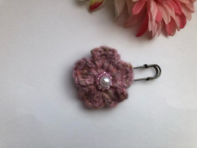 ハンドメイド ストールピン 可愛いモヘアのお花♪ ガーリー < 女性ファッション  ハンドメイド ストールピン 可愛いモヘアのお花♪ ガーリー < 女性ファッションの