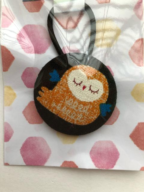 ハンドメイド ヘアゴム くるみボタン おネムなフクロウさん♪ < 女性ファッション  ハンドメイド ヘアゴム くるみボタン おネムなフクロウさん♪ < 女性ファッションの