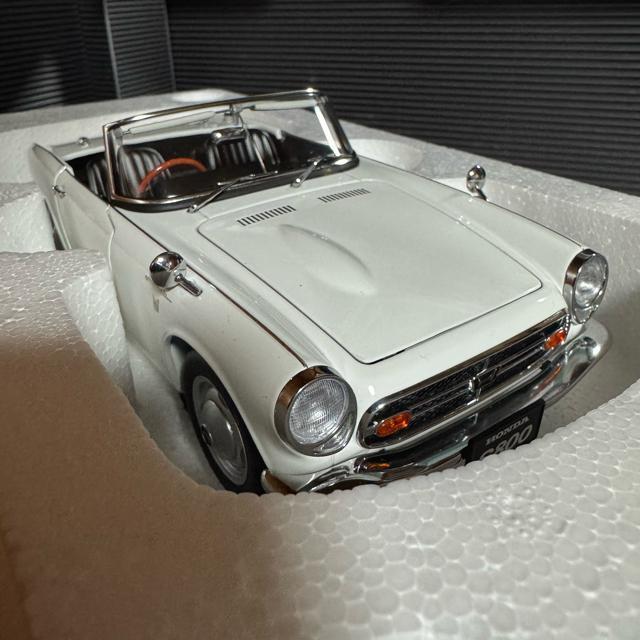 激レア 未展示品 オートアート1/18 ホンダS800 ホワイト < ホビー  激レア 未展示品 オートアート1/18 ホンダS800 ホワイト  < ホビーの