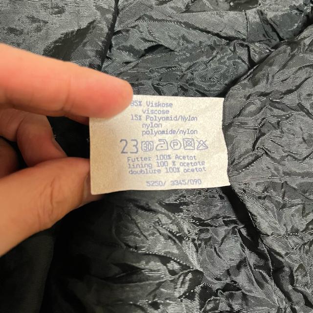 【ヴィンテージ】【ノーブランド扱い】【輸入】 ブルゾン・ジャンパー / 40 レトロ 黒 < 女性ファッション  【ヴィンテージ】【ノーブランド扱い】【輸入】 ブルゾン・ジャンパー / 40 レトロ 黒 < 女性ファッションの