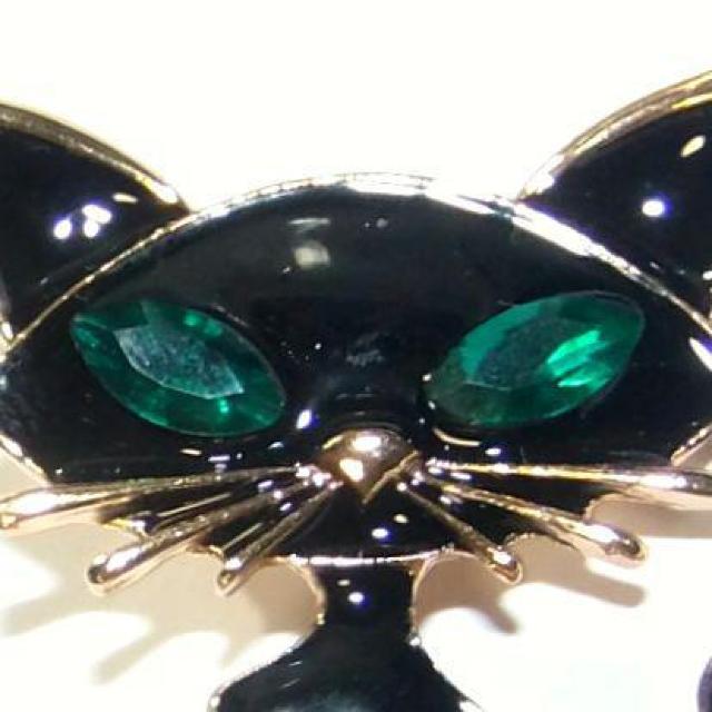 黒猫 クロネコ ねこ 緑色 ラインストーン ブローチ ピンバッジ ラペルピン < 女性アクセサリー/時計 黒猫 クロネコ ねこ 緑色 ラインストーン ブローチ ピンバッジ ラペルピン < 女性アクセサリー/時計の