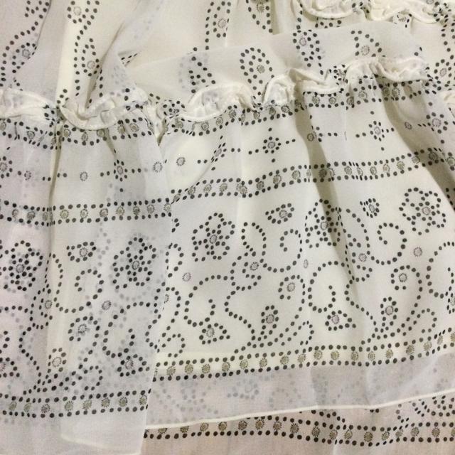 美品 スカート 紐ベルト付き ベーズリー ドット 花柄 < 女性ファッション  美品 スカート 紐ベルト付き ベーズリー ドット 花柄 < 女性ファッションの