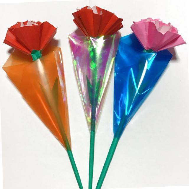 ハンドメイド 折り紙飾り カーネーション 3本 < ペット/手芸/園芸  ハンドメイド 折り紙飾り カーネーション 3本 < ペット/手芸/園芸の
