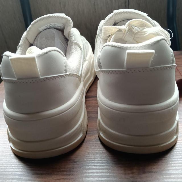 新品 24cm レディース スニーカー ホワイト シューズ 靴 カジュアル < 女性ファッション 新品 24cm レディース スニーカー ホワイト シューズ 靴 カジュアル < 女性ファッションの