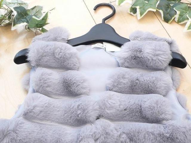 新品 8737 ML ファー ベスト 秋 冬 ジレ 上質 フェイクファー エコファー ライトグレー ふわふわ 羽織りもの < 女性ファッション 新品 8737 ML ファー ベスト 秋 冬 ジレ 上質 フェイクファー エコファー ライトグレー ふわふわ 羽織りもの < 女性ファッションの