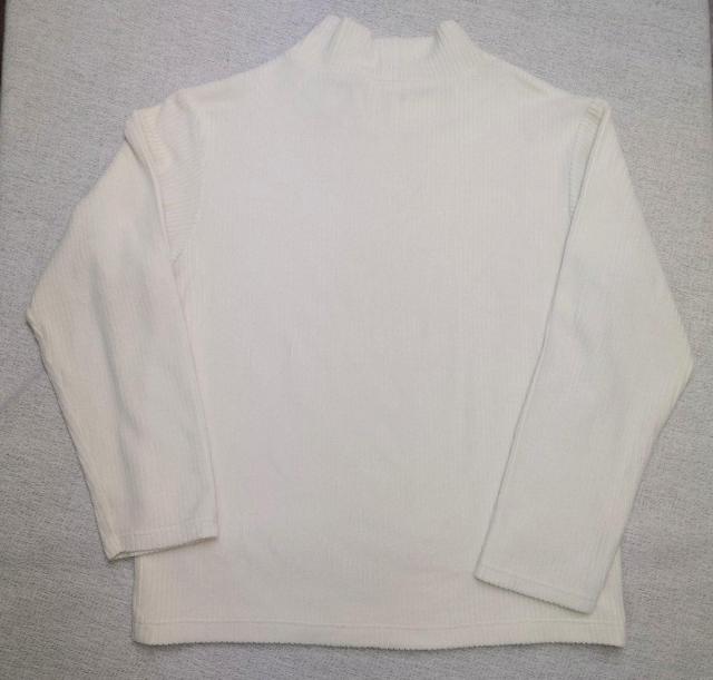 美品★130サイズ★ユニクロ★リブフリースハイネック★ロングTシャツ★暖かい★かわいい★UNIQLO KIDS★送料無料 < キッズ/ベビー 美品★130サイズ★ユニクロ★リブフリースハイネック★ロングTシャツ★暖かい★かわいい★UNIQLO KIDS★送料無料 < キッズ/ベビーの