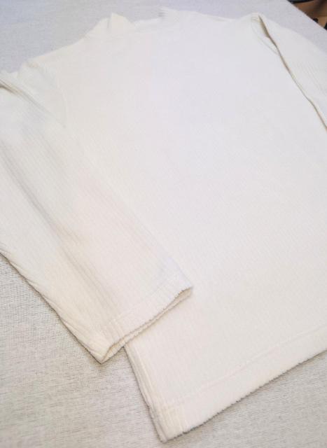 美品★130サイズ★ユニクロ★リブフリースハイネック★ロングTシャツ★暖かい★かわいい★UNIQLO KIDS★送料無料 < キッズ/ベビー 美品★130サイズ★ユニクロ★リブフリースハイネック★ロングTシャツ★暖かい★かわいい★UNIQLO KIDS★送料無料 < キッズ/ベビーの