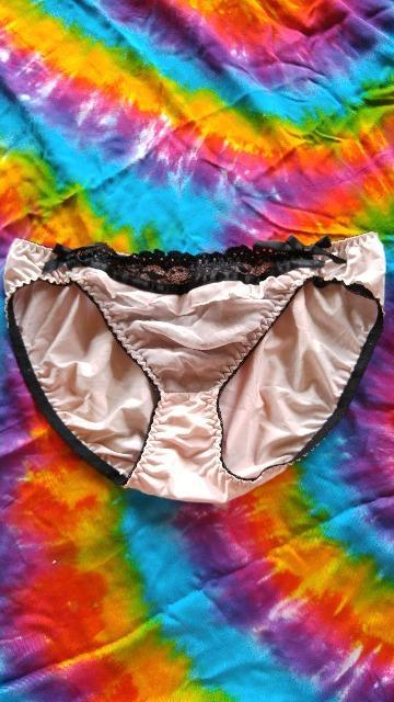 iBvBKGbVtHpeB(*L3M*) 