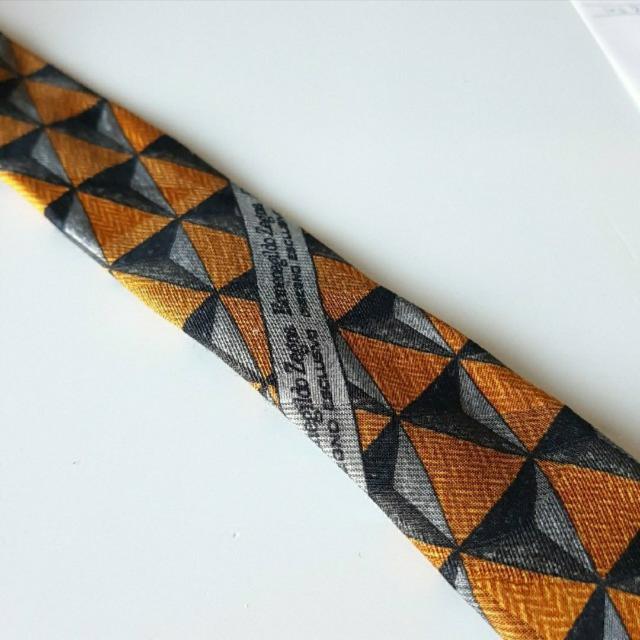 Ermenegildo Zegna GlWh@[jA@lN^C  jt@bV 