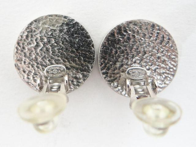 シャネル CC ココ ボタン イヤリング ブラック×ホワイト×シルバー【送料無料】 < ブランド シャネル CC ココ ボタン イヤリング ブラック×ホワイト×シルバー【送料無料】 < ブランドの