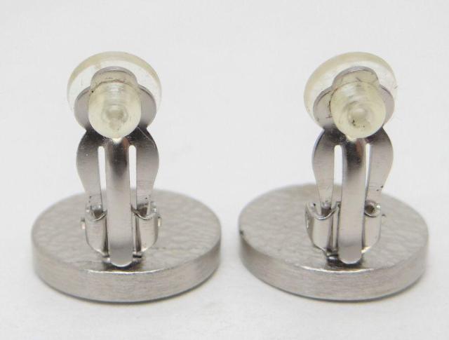 シャネル CC ココ ボタン イヤリング ブラック×ホワイト×シルバー【送料無料】 < ブランド シャネル CC ココ ボタン イヤリング ブラック×ホワイト×シルバー【送料無料】 < ブランドの