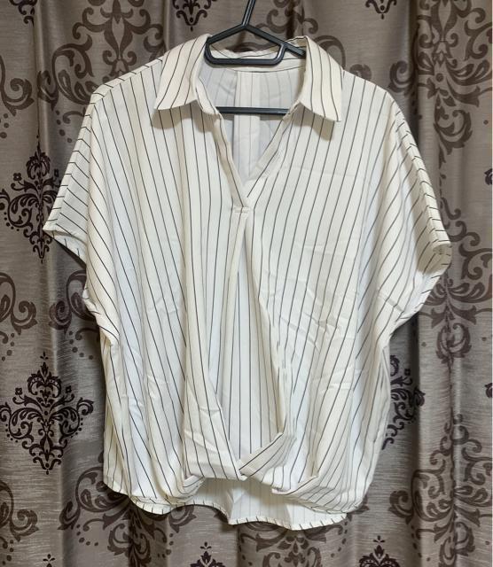 INGNI*ストライプタック入り半袖シャツトップス < ブランド  INGNI*ストライプタック入り半袖シャツトップス  < ブランドの