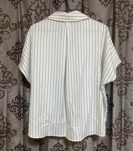 INGNI*ストライプタック入り半袖シャツトップス < ブランド  INGNI*ストライプタック入り半袖シャツトップス < ブランドの