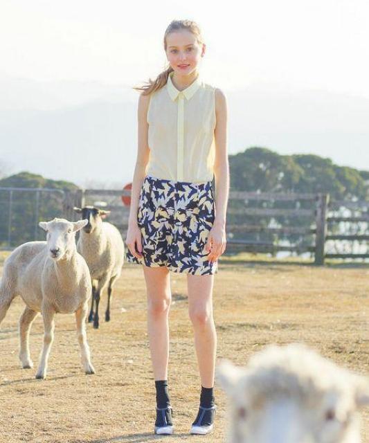 新品*ViS*柄ショートパンツ < ブランド 新品*ViS*柄ショートパンツ < ブランドの