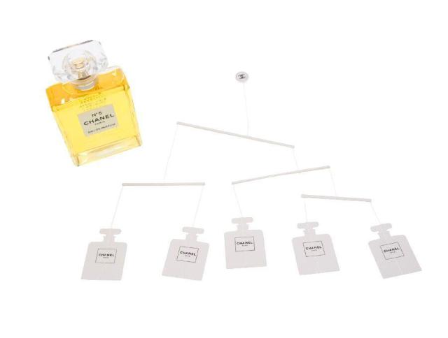 シャネル ノベルティ ペーパーモビール 香水 N°5 ココマーク 紙製 CHANEL PARFUMS【正規品】 < ブランド  シャネル ノベルティ ペーパーモビール 香水 N°5 ココマーク 紙製 CHANEL PARFUMS【正規品】 < ブランドの